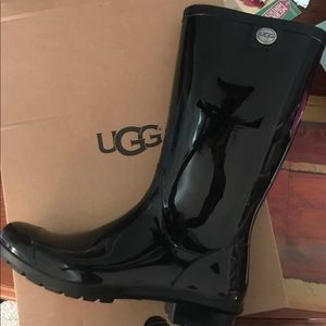 UGG Shaye Rainboots